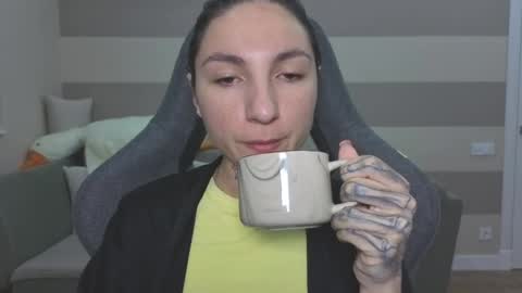 Kate online show from 06/05/26, 05:25
