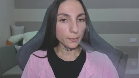 Kate online show from 06/26/26, 08:02