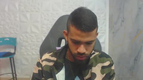 Snapshot of chacorta_ chatting on 02/18/26, 01:29 chacorta_ online show from 02/18/26, 01:29