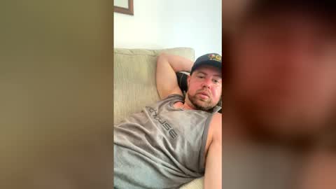 Snapshot of chad25old chatting on 05/18/26, 06:36 chad25old online show from 05/18/26, 06:36