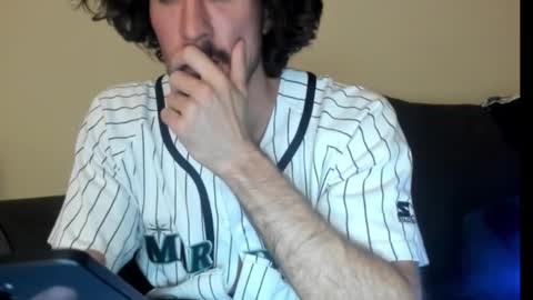 Lydong online show from 10/18/25, 12:57