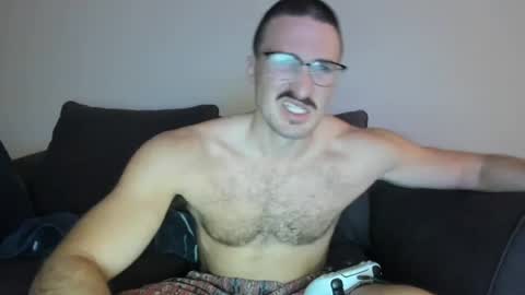 Snapshot of chadpowerz chatting on 07/02/26, 03:34 Lydong online show from 07/02/26, 03:34