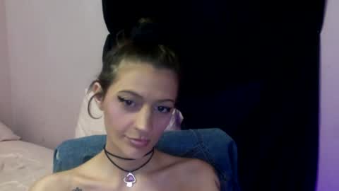 chaia online show from 06/23/26, 01:42