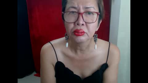 Snapshot of champaka123 chatting on 04/21/26, 01:07 champaka online show from 04/21/26, 01:07