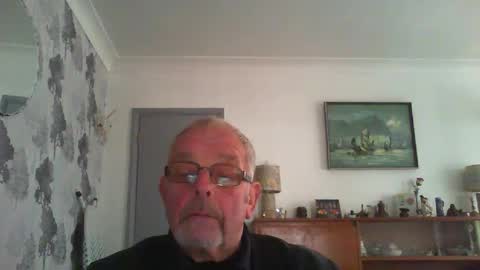 Snapshot of champers37 chatting on 01/16/25, 12:20 Champers online show from 01/16/25, 12:20