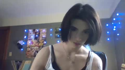 Snapshot of chanel2002 chatting on 03/04/25, 06:39 chanel2002 online show from 03/04/25, 06:39