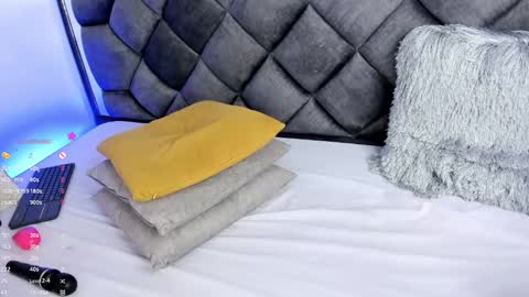 CHANELL online show from 01/28/25, 05:54