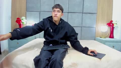 Chanellandmax online show from 10/13/25, 01:00