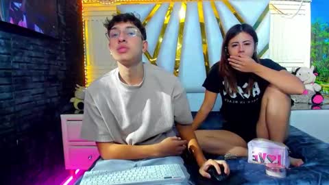 Chanellandmax online show from 11/23/25, 01:33