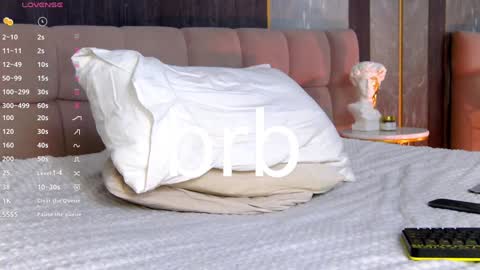 Chanel online show from 01/30/25, 09:04