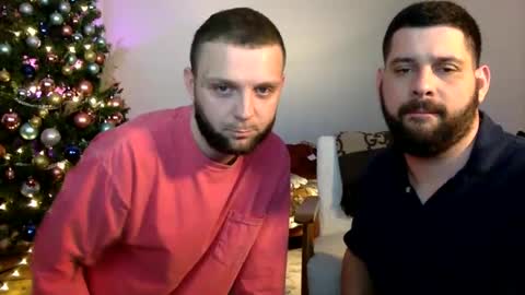 Snapshot of change340 chatting on 12/10/24, 01:22 TATS AND TANNED online show from 12/10/24, 01:22