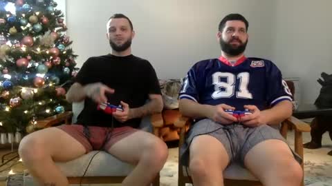 Snapshot of change340 chatting on 12/28/24, 06:29 TATS AND TANNED online show from 12/28/24, 06:29