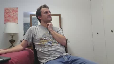 Snapshot of changej chatting on 10/13/25, 08:47 changej online show from 10/13/25, 08:47