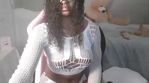 Savana online show from 04/11/26, 12:15