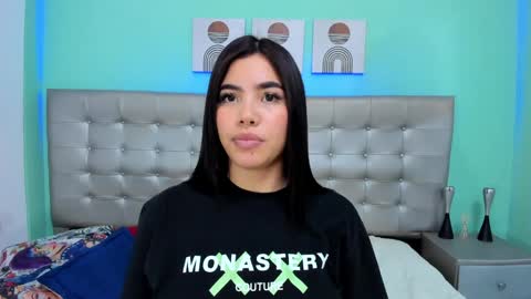 Snapshot of channeljonson chatting on 01/06/25, 07:45 Channel online show from 01/06/25, 07:45