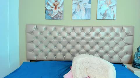 Snapshot of channeljonson chatting on 01/21/25, 06:34 Channel online show from 01/21/25, 06:34