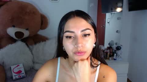 Snapshot of channelrose_1 chatting on 12/19/24, 09:17 Isabella online show from 12/19/24, 09:17