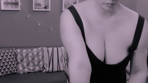 The Queen online show from 12/08/24, 01:13