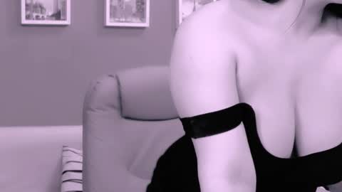 The Queen online show from 03/01/25, 07:04