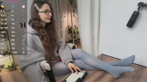 Liz online show from 05/19/26, 09:04