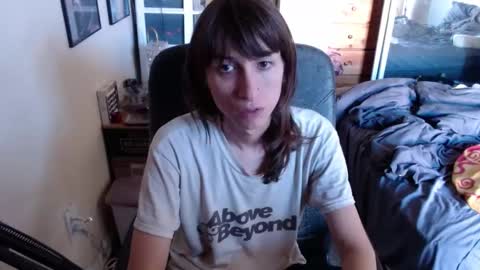 Snapshot of chaos_kat chatting on 09/10/25, 09:37 Chaos Kat online show from 09/10/25, 09:37