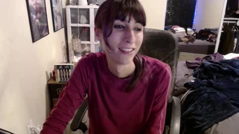 Snapshot of chaos_kat chatting on 12/18/25, 07:14 Chaos Kat online show from 12/18/25, 07:14