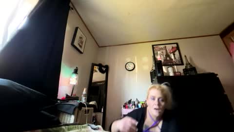 Ms. Behaving online show from 06/05/26, 04:35