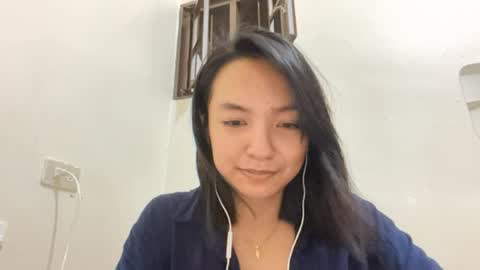 Elly online show from 04/13/26, 01:16