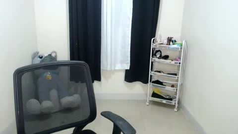 Snapshot of charcolita chatting on 07/15/26, 04:56 Cristine online show from 07/15/26, 04:56
