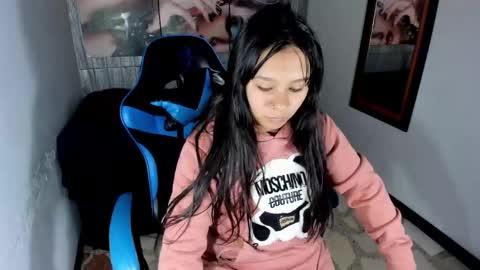 charis 2 online show from 10/26/25, 07:31