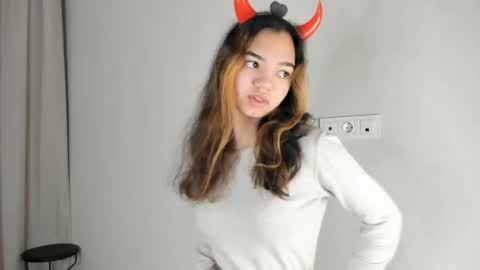 MIchelle online show from 11/26/25, 06:36