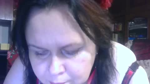 Snapshot of charleekendall chatting on 10/31/25, 03:46 CharleeKendall online show from 10/31/25, 03:46