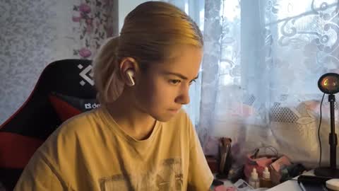 Nancy online show from 10/30/25, 07:32