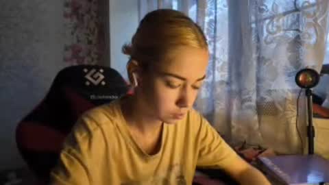 Nancy online show from 11/01/25, 08:38