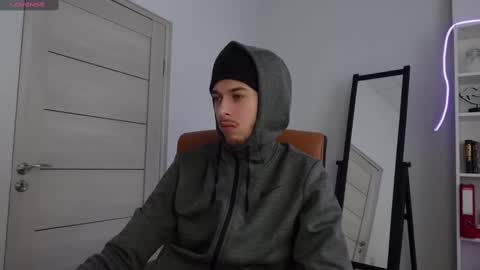 Snapshot of charles_sins chatting on 02/26/25, 09:53 CHARLES SINS online show from 02/26/25, 09:53