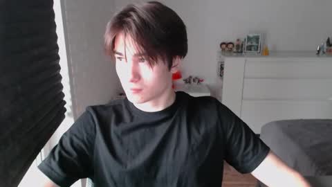 Snapshot of charleshanson69 chatting on 10/09/25, 11:30 charleshanson69 online show from 10/09/25, 11:30