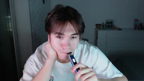 Snapshot of charleshanson69 chatting on 10/29/25, 08:10 charleshanson69 online show from 10/29/25, 08:10