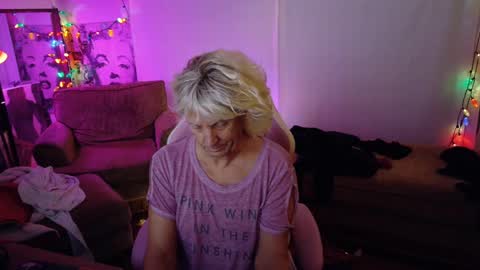 Charli online show from 12/03/24, 10:40