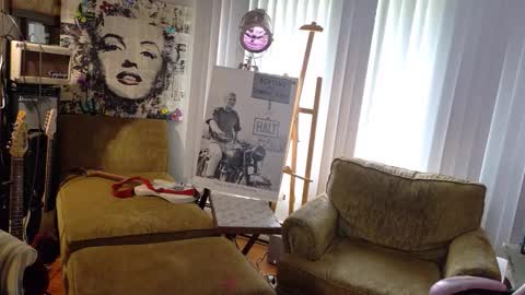 Charli online show from 04/19/26, 06:10