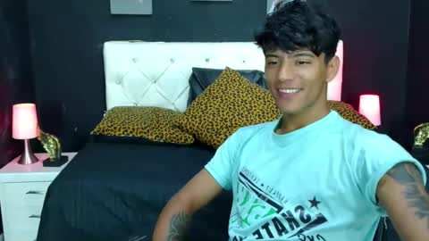 Snapshot of charlie_oconnor chatting on 12/13/24, 03:27 Charlie oconnor online show from 12/13/24, 03:27