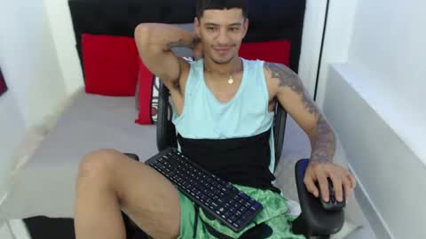 Snapshot of charlie_oconnor chatting on 03/04/25, 02:06 Charlie oconnor online show from 03/04/25, 02:06