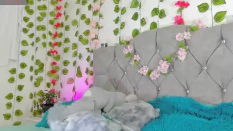 Snapshot of charlie_williams_1 chatting on 10/26/25, 02:17 CHARLIE online show from 10/26/25, 02:17