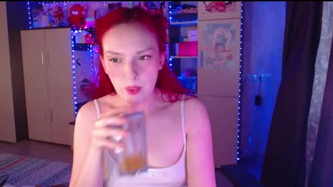 Snapshot of charlie_wtf chatting on 09/14/25, 03:44 charlie online show from 09/14/25, 03:44