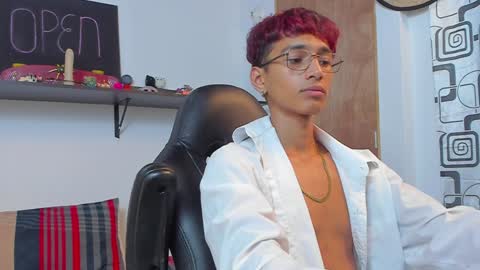 Snapshot of charlieerusso chatting on 12/04/24, 08:12 Charles Russo online show from 12/04/24, 08:12