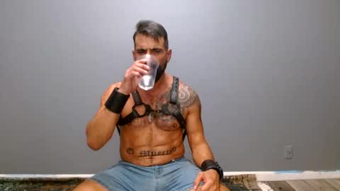 Snapshot of charlieprospect chatting on 11/30/25, 03:10 Charlie Prospect online show from 11/30/25, 03:10