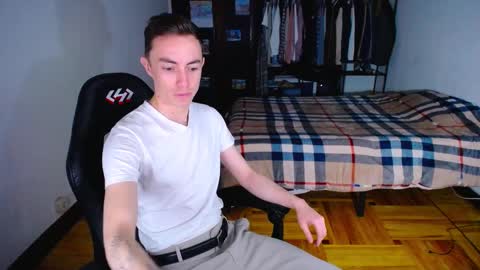 carlos reyes online show from 02/02/25, 01:45