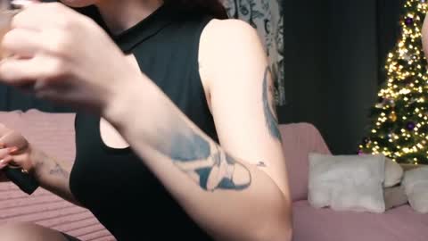 Snapshot of charliestormm chatting on 01/11/25, 01:48 charliestormm online show from 01/11/25, 01:48