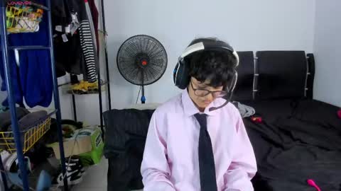 Charlie online show from 05/25/26, 06:47
