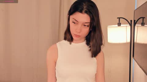 Snapshot of charlinepiker chatting on 01/09/26, 10:07 Yumi online show from 01/09/26, 10:07