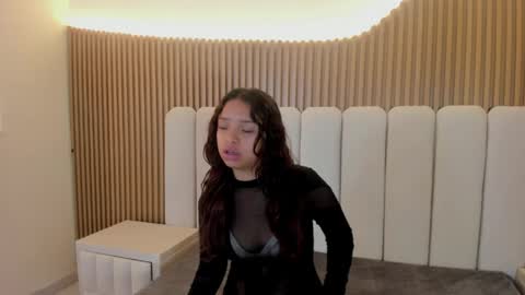 charlotaura online show from 05/12/26, 12:46